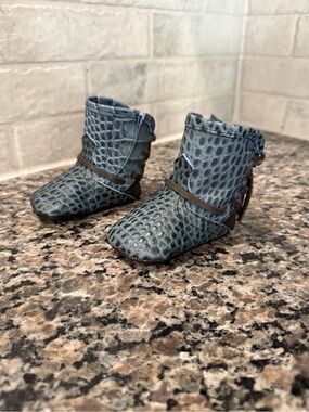 Freebird‎ by Steven Baby Coal Booties Size 1 Blue Croc Leather Infant Boots NEW